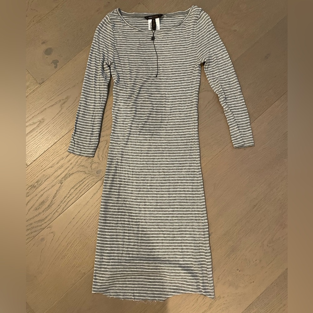 BCBGMaxAzria Gray Striped Long Sleeve Dress